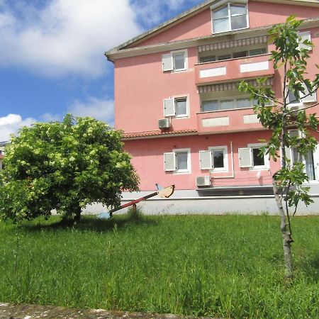Green Garden Apartments Rovinj Bagian luar foto