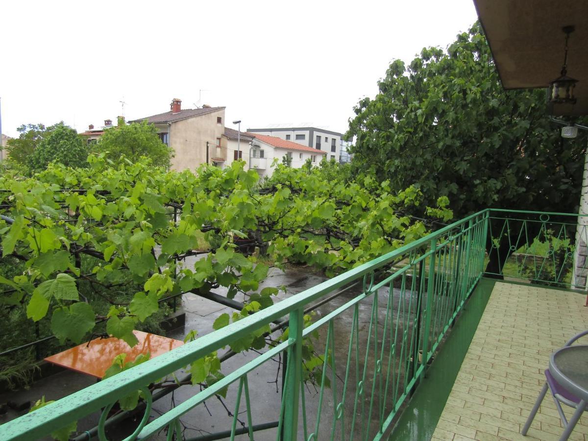 Green Garden Apartments Rovinj Bagian luar foto