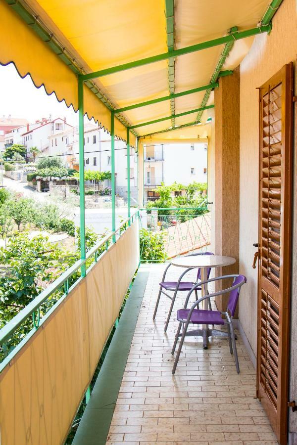 Green Garden Apartments Rovinj Bagian luar foto