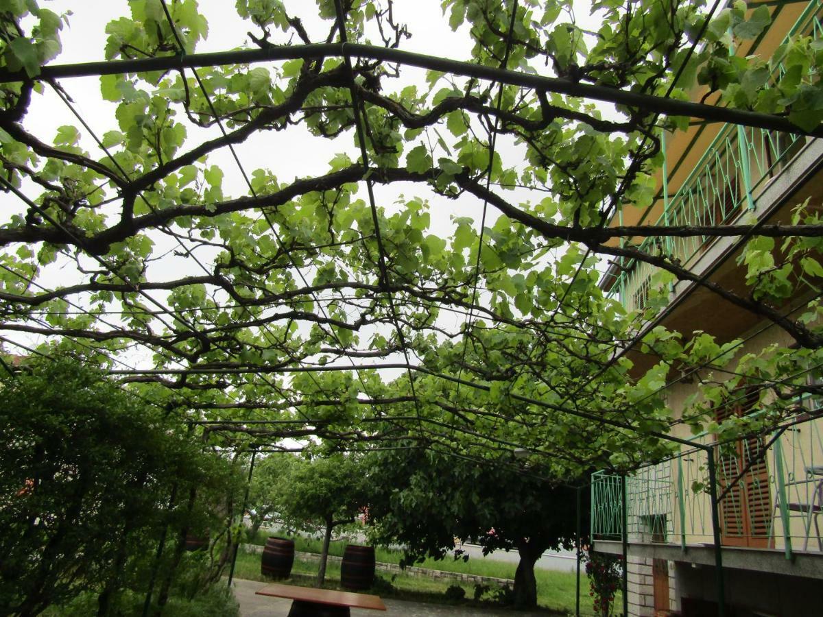 Green Garden Apartments Rovinj Bagian luar foto